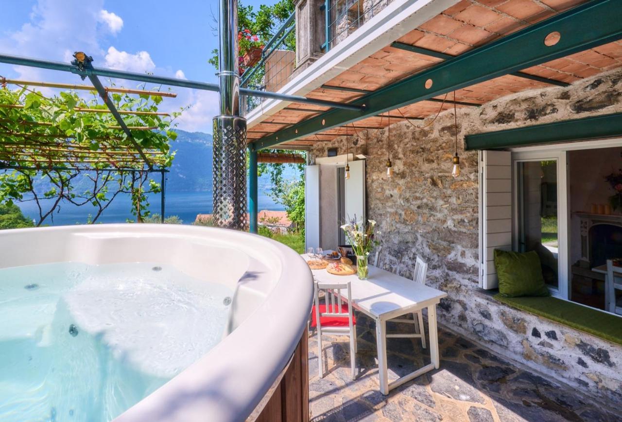 La Casetta Nel Bosco - Hot Tube And Sauna リエルナ エクステリア 写真